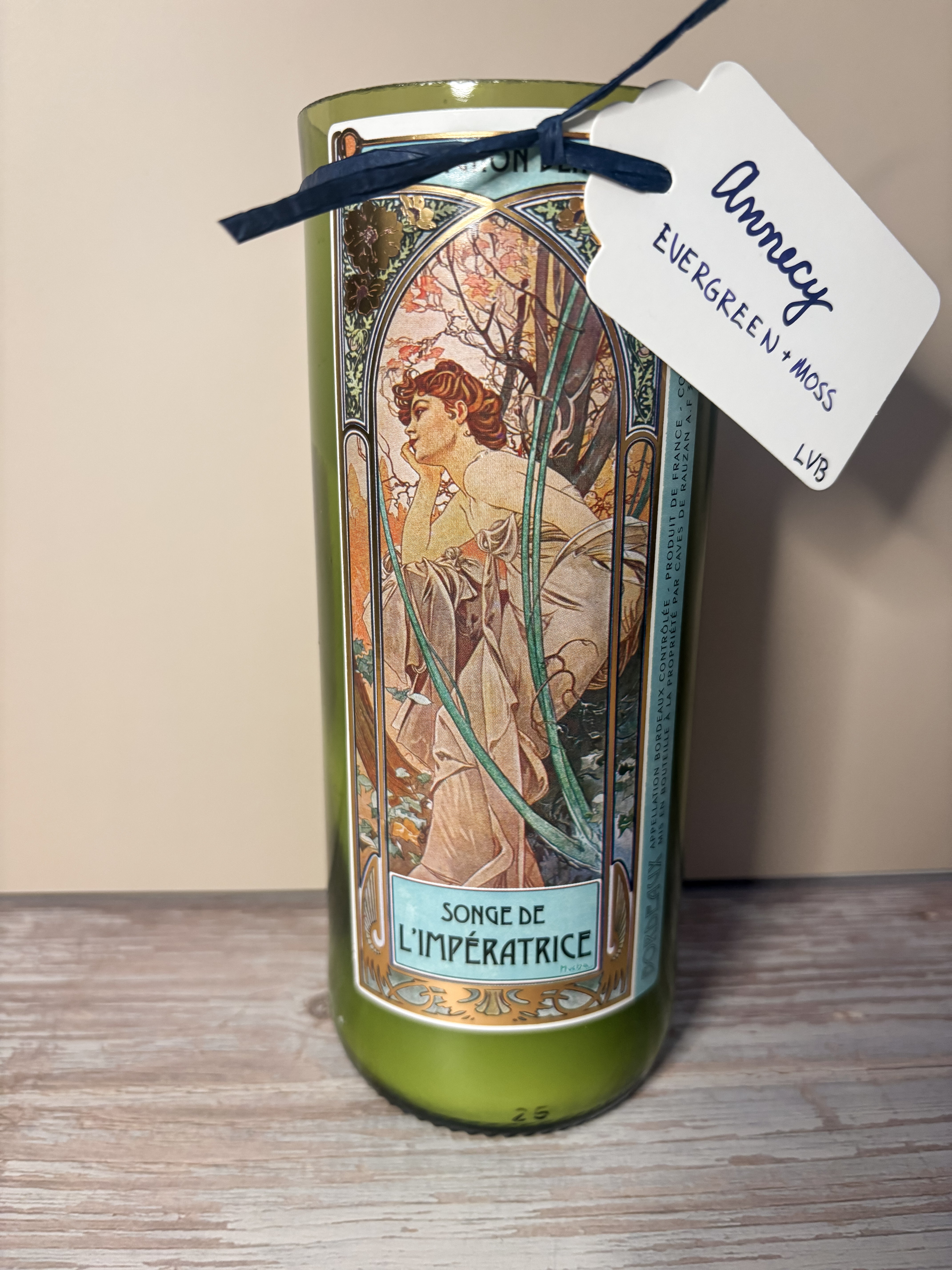 Annecy — Evergreen + Moss Soy Candle – Le Vin Bougie